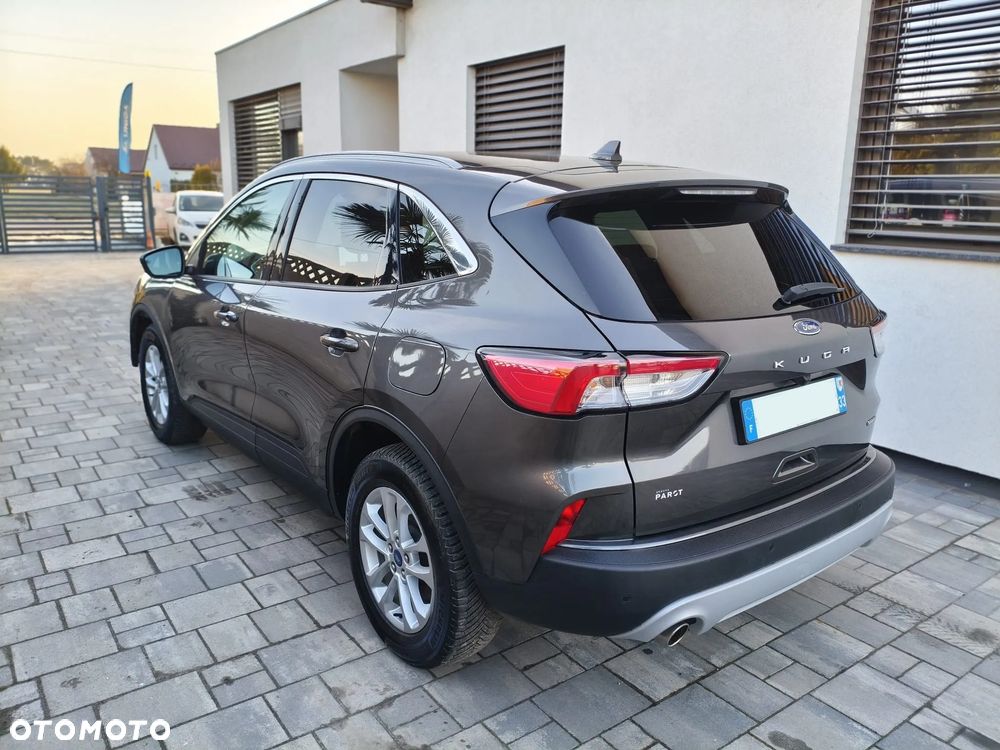 Ford Kuga 2.5 Duratec FHEV TITANIUM - 2
