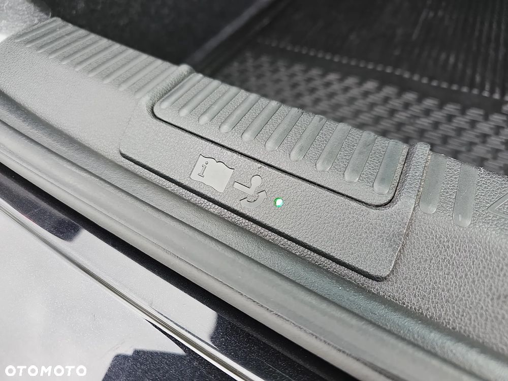 Skoda Superb 2.0 TDI SCR 4x4 L&K DSG - 28