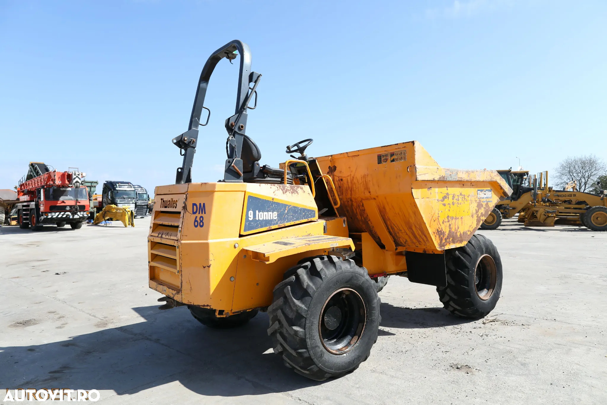 Thwaites Mach 2090 - 3