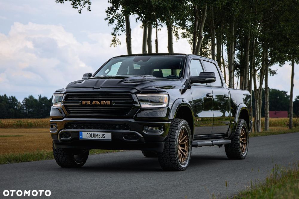 RAM 1500 5.7 Crew Cab Shortbed Laramie Black - 9