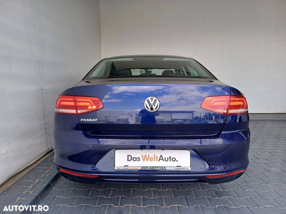 Volkswagen Passat - 26