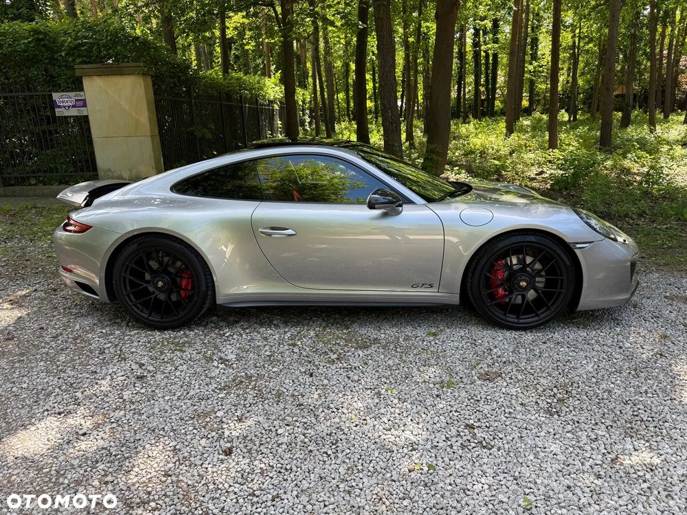 Porsche 911 Carrera 4 GTS PDK - 9