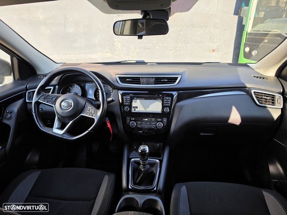 Nissan Qashqai 1.5 dCi N-Connecta - 13