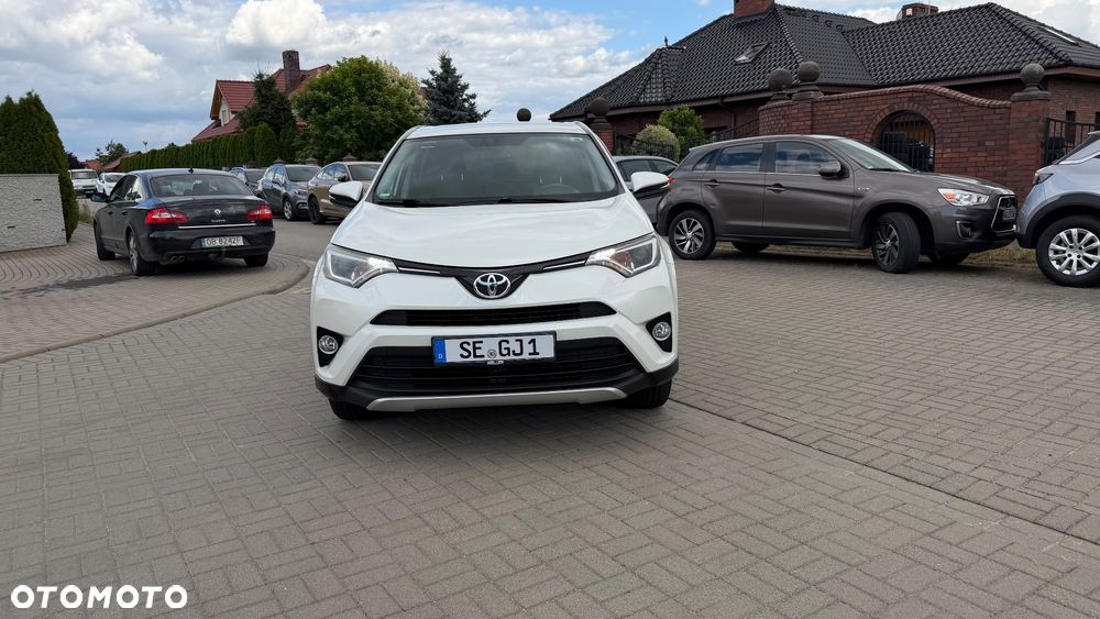 Toyota RAV4 2.0 D-4D 4x2 Start-Stop Executive - 3