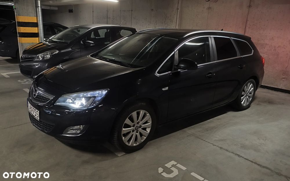 Opel Astra 2.0 CDTI Exklusiv - 9