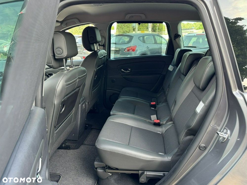 Renault Grand Scenic - 21
