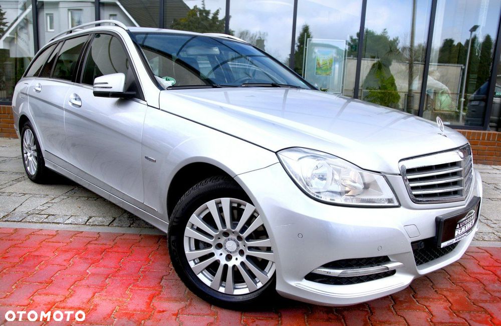 Mercedes-Benz Klasa C 200 (BlueEFFICIENCY) 7G-TRONIC Elegance - 24