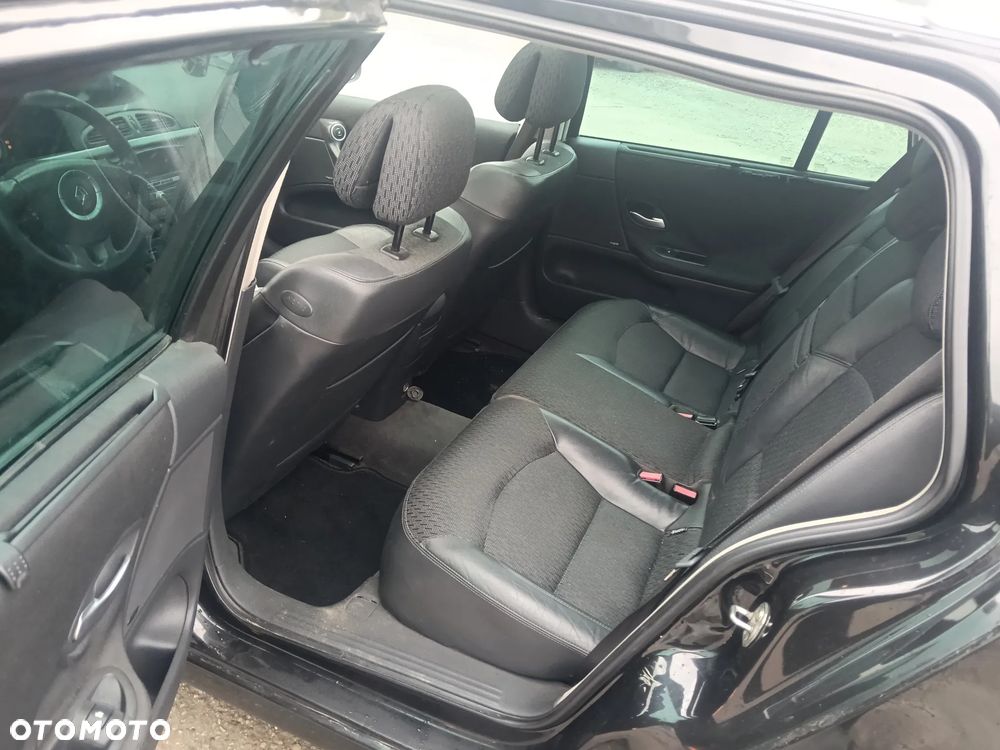 Renault Laguna - 11