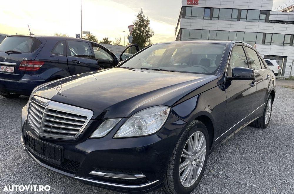 Mercedes-Benz E 250 CDI 4MATIC BlueEfficiency Aut. - 2