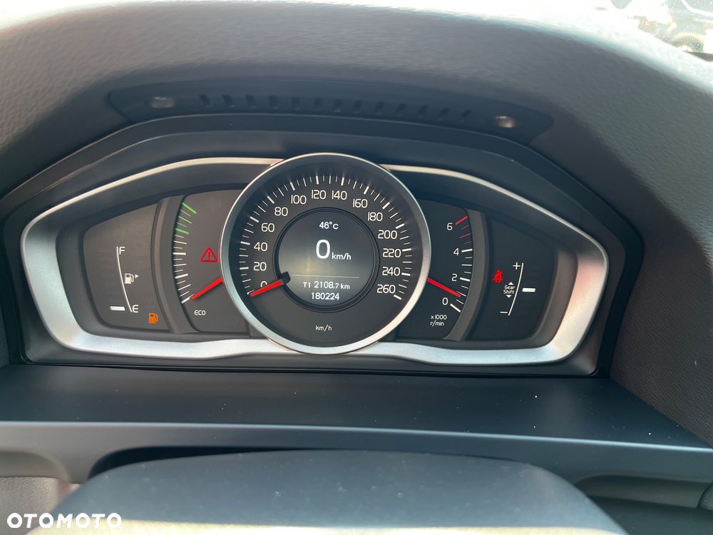 Volvo V60 D4 - 16
