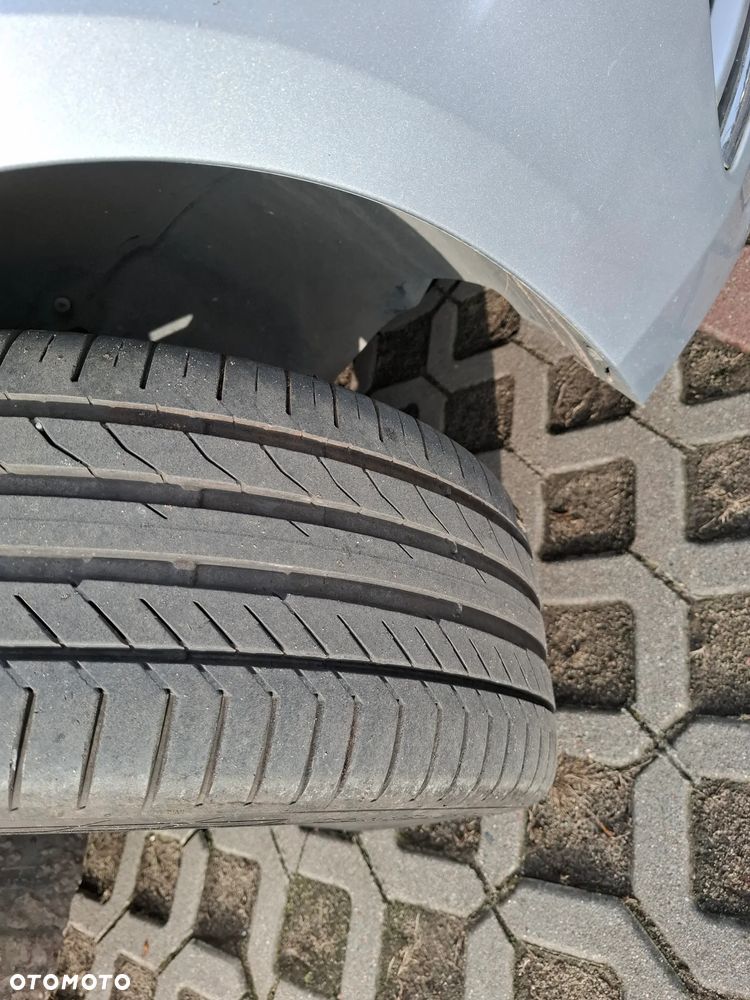 Volkswagen Passat 1.6 TDI BlueMotion Technology R-Line - 36