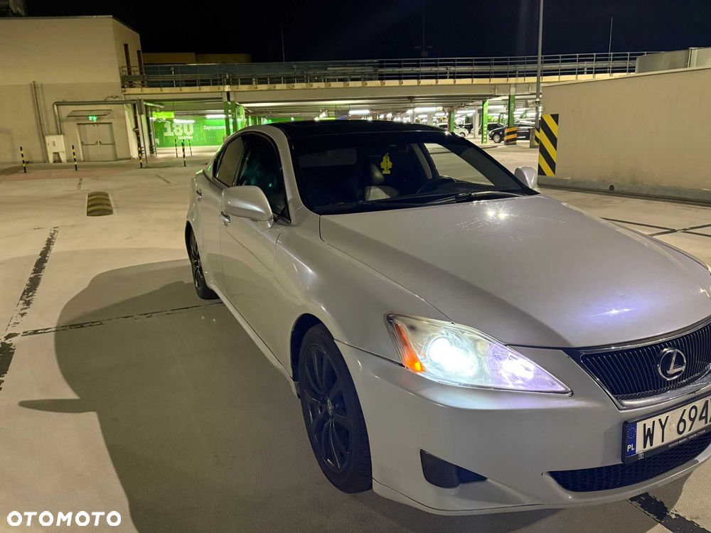 Lexus IS - 2