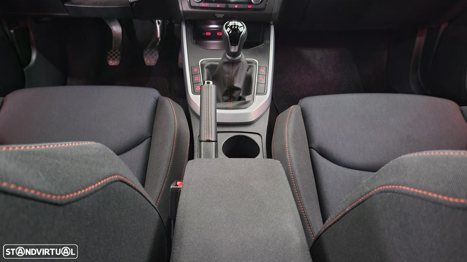 SEAT Arona 1.0 TSI FR - 26
