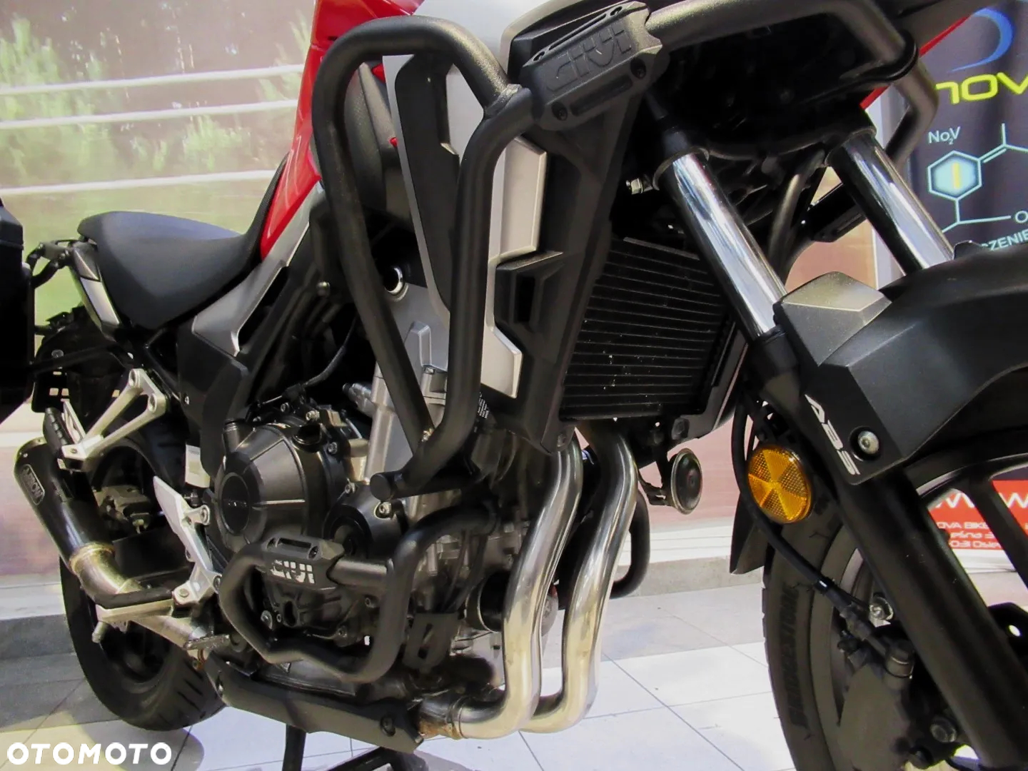 Honda CB - 16