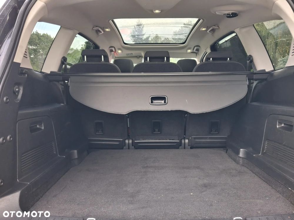 Ford S-Max - 37