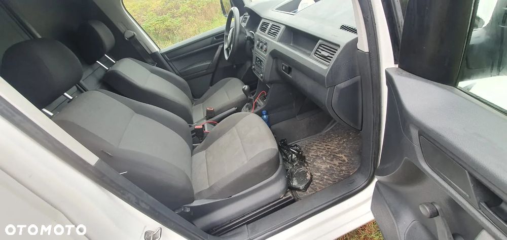 Volkswagen Caddy Maxi - 5