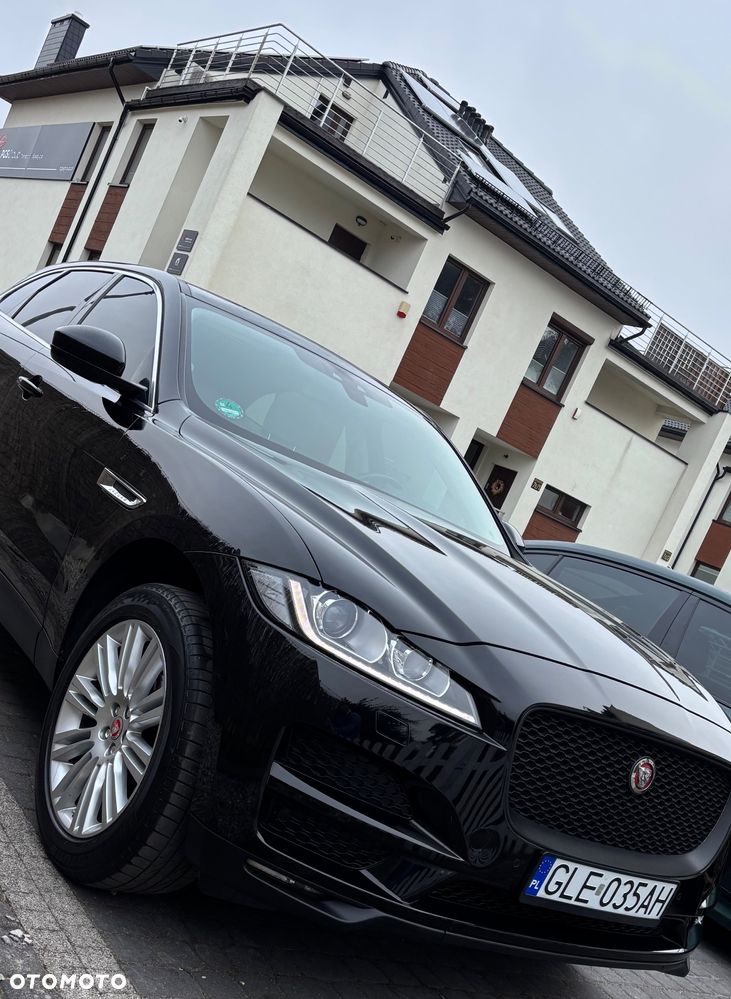 Jaguar F-Pace 20d AWD Prestige - 4