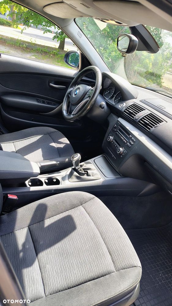 BMW Seria 1 118d - 5