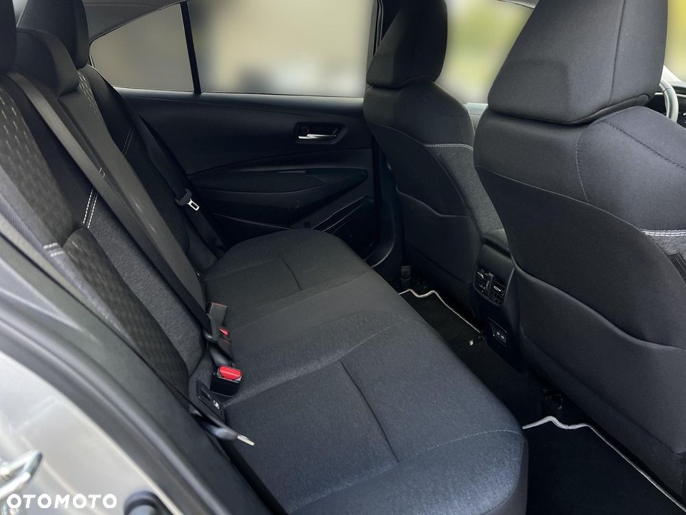 Toyota Corolla 1.8 Hybrid Style - 13