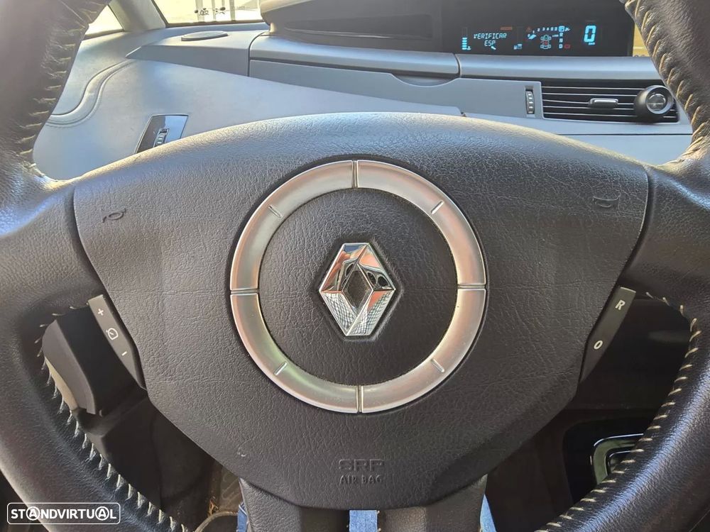 Renault Espace 2.0 dCi Initiale Aut. — fotografia 18