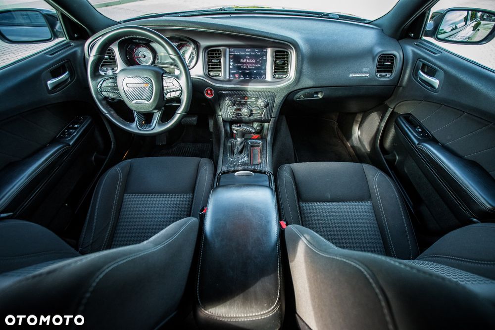 Dodge Charger 3.6 GT - 11
