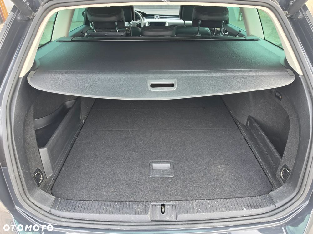 Volkswagen Passat 2.0 TDI SCR 4Mot DSG Highline - 18