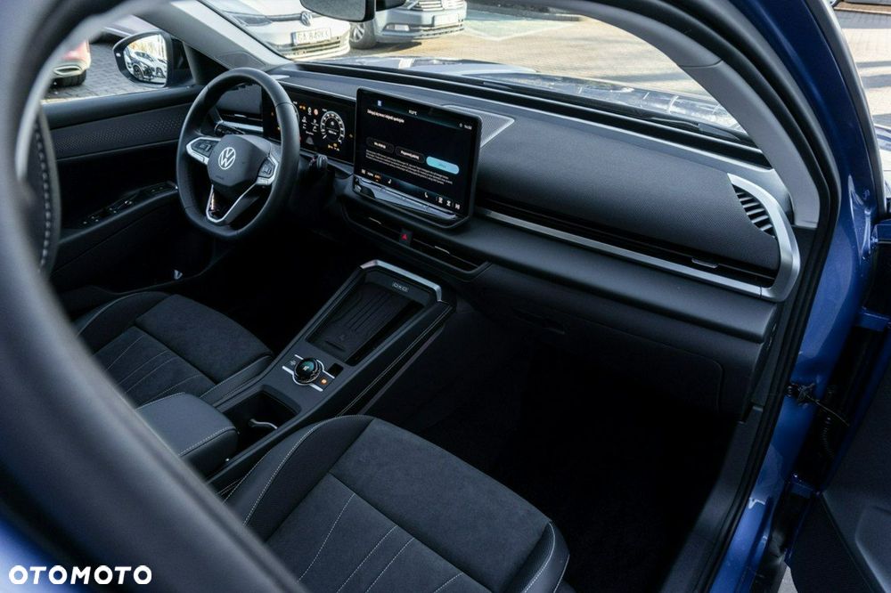 Volkswagen T-Roc - 16