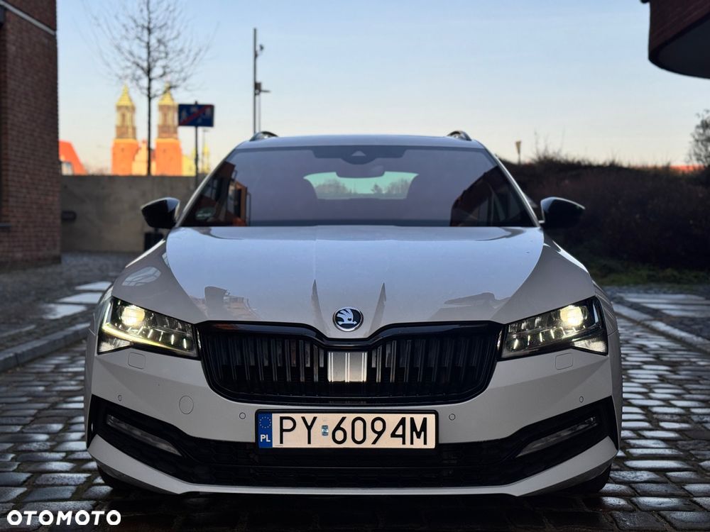 Skoda Superb 2.0 TDI SCR Sportline DSG - 4