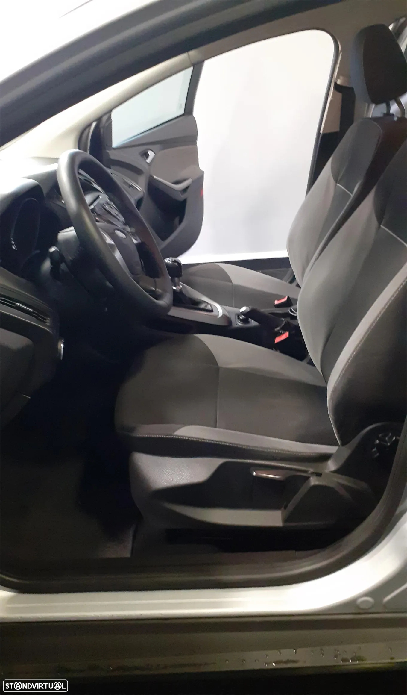 Ford Focus SW 1.6 TDCi Trend - 11