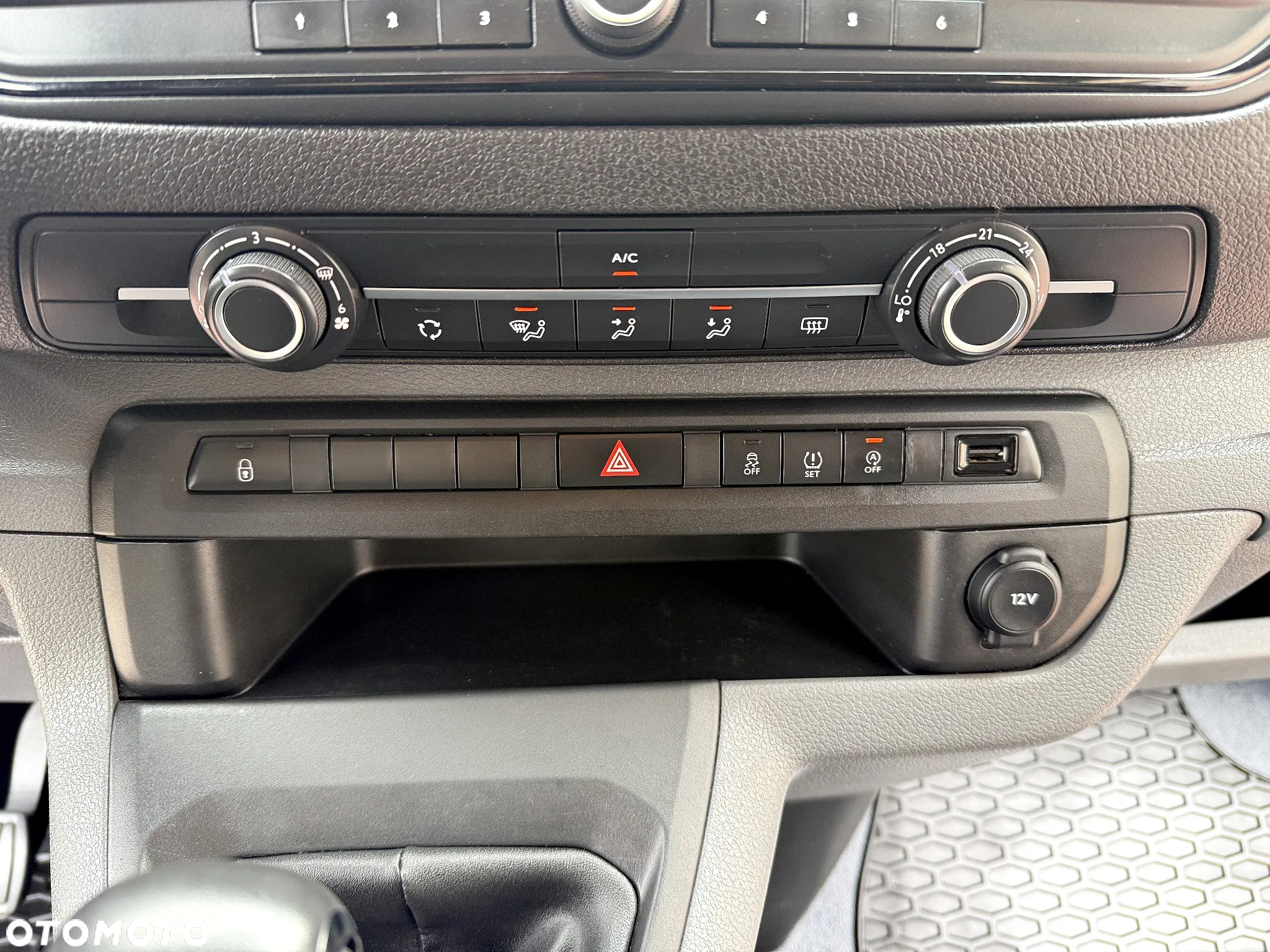 Citroën Jumpy Combi 2.0 BlueHDi XL 3,0t (bryg.) - 15