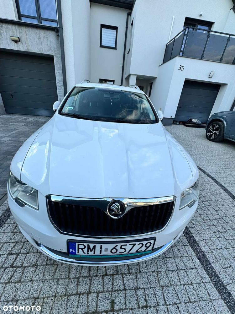 Skoda Superb 2.0 TDI Elegance - 4