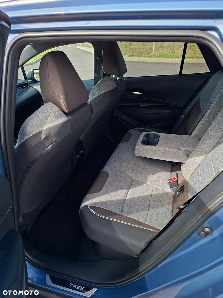 Toyota Corolla - 11