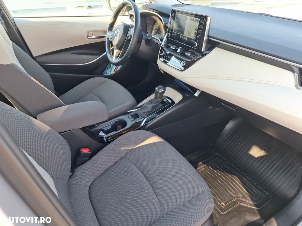 Toyota Corolla - 6