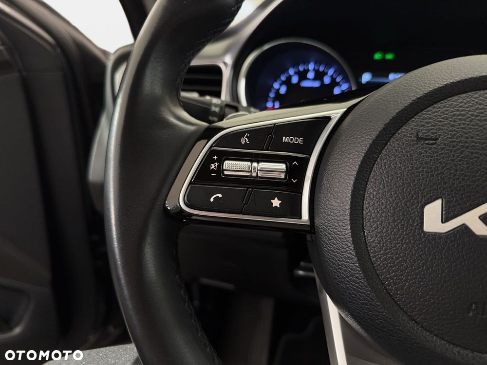 Kia XCeed - 18
