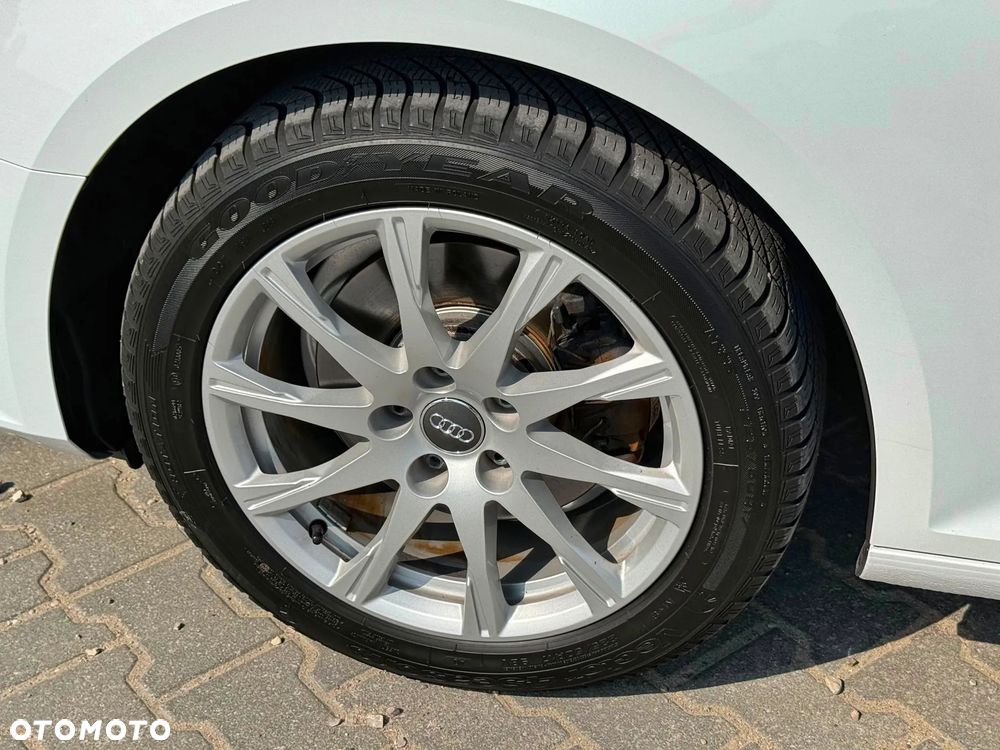 Audi A4 Avant - 8
