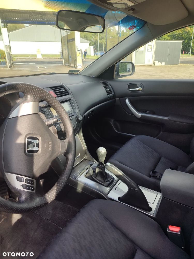 Honda Accord 2.0 Comfort - 8