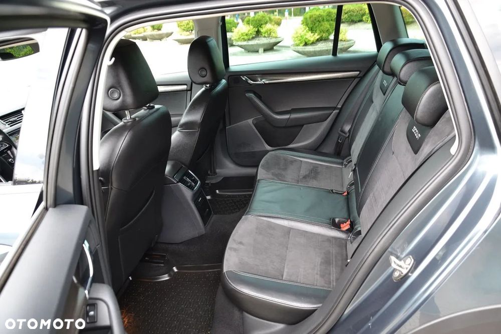 Skoda Octavia 2.0 TDI 4x4 Elegance DSG - 27