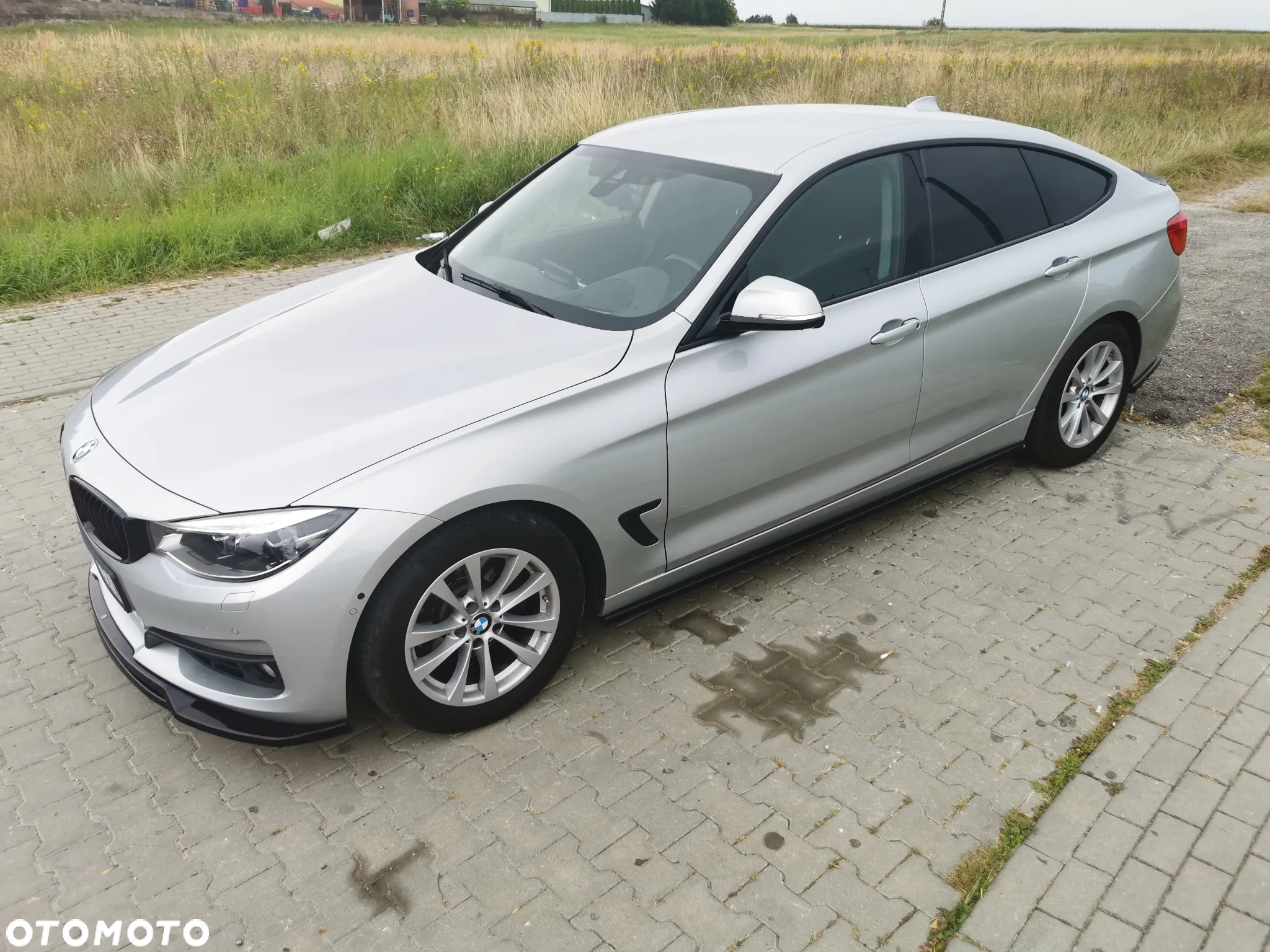 BMW Seria 3 330i xDrive - 10