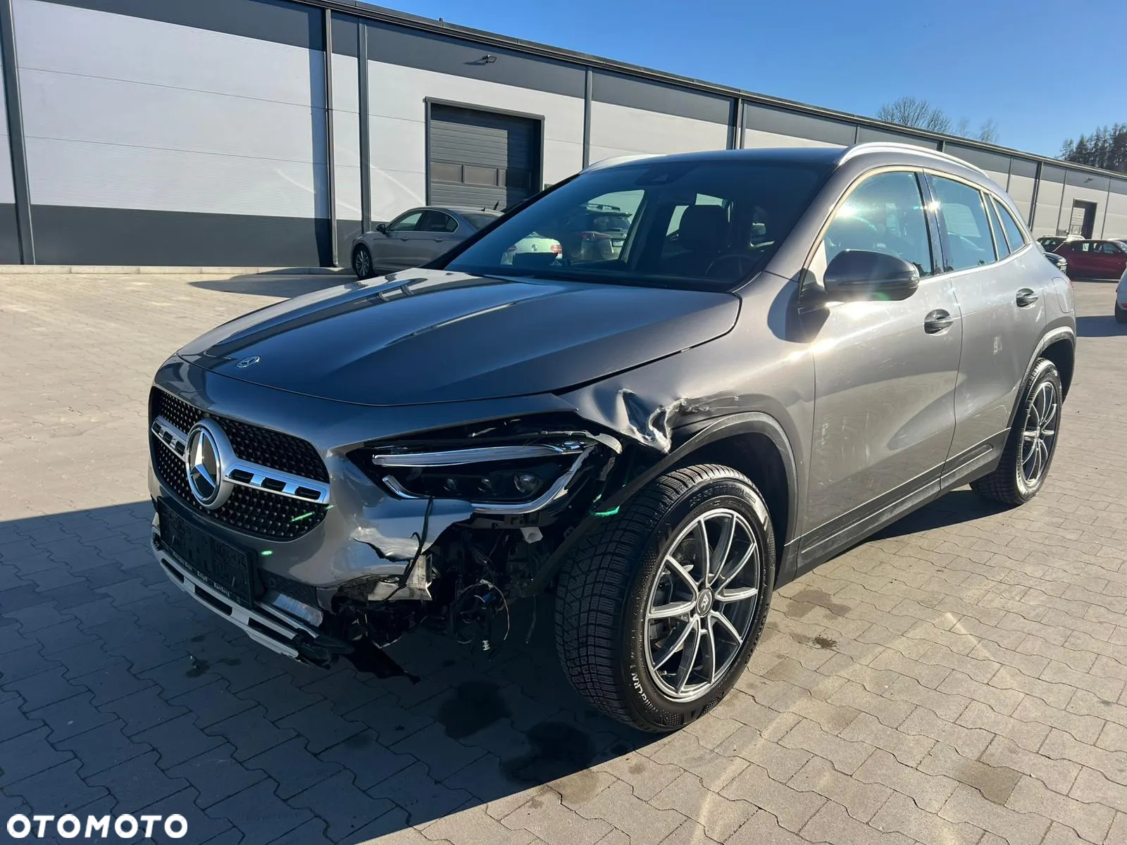 Mercedes-Benz GLA 200 d 4Matic 8G-DCT - 6