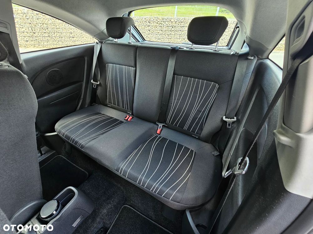 Opel Corsa 1.2 16V - 26