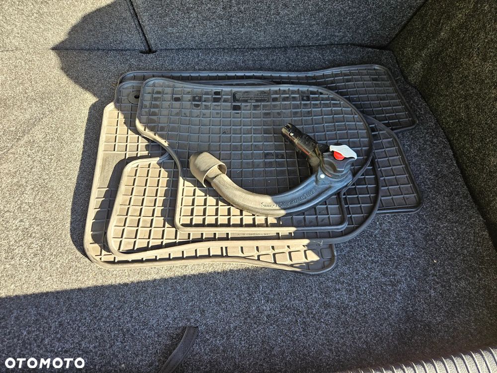 Volkswagen Golf 1.6 United - 26