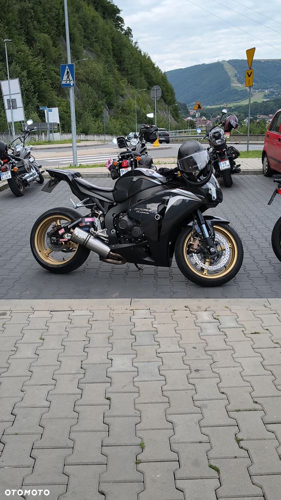 Honda CBR - 3