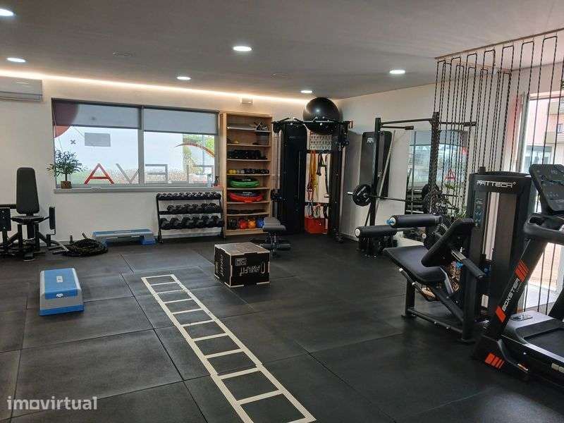 Loja com 95m2, Bairro das Mesuras, Viseu - Grande imagem: 2/10