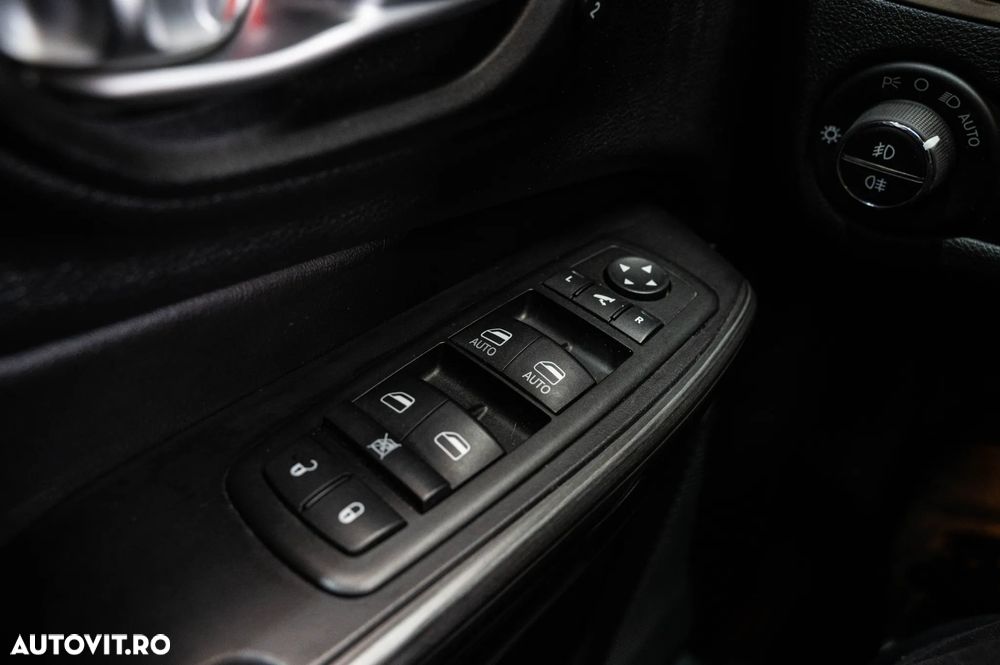Jeep Cherokee 2.0 Mjet 4x4 AT Limited - 29