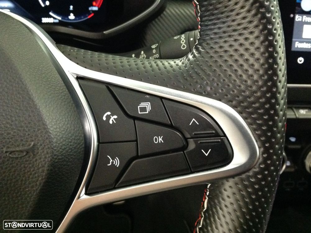 Renault Clio 1.0 TCe RS Line - 40