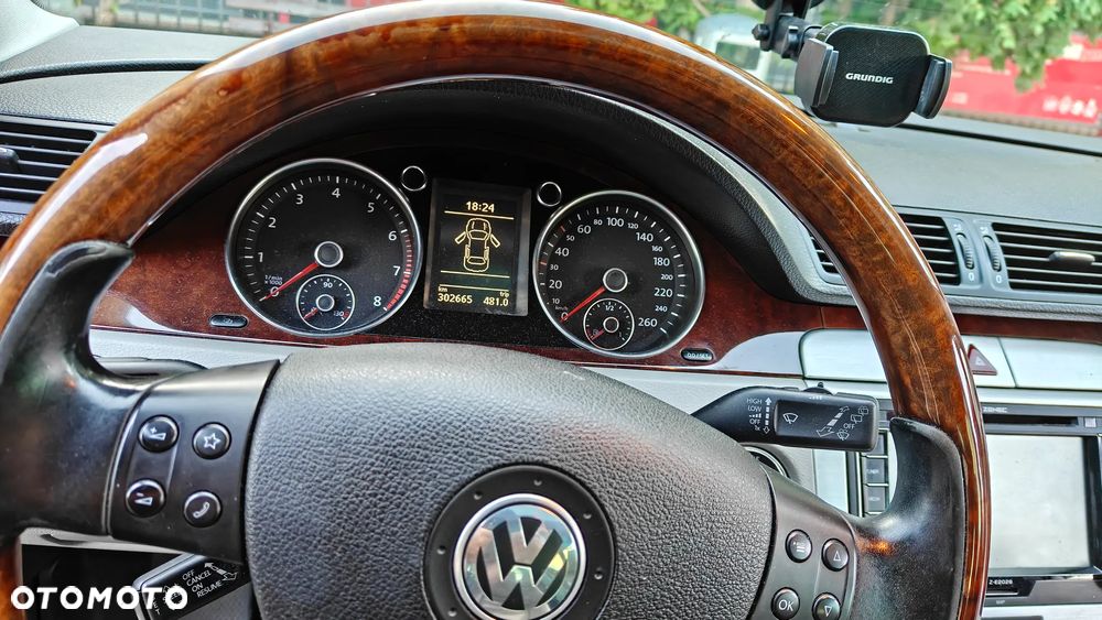 Volkswagen Passat - 7