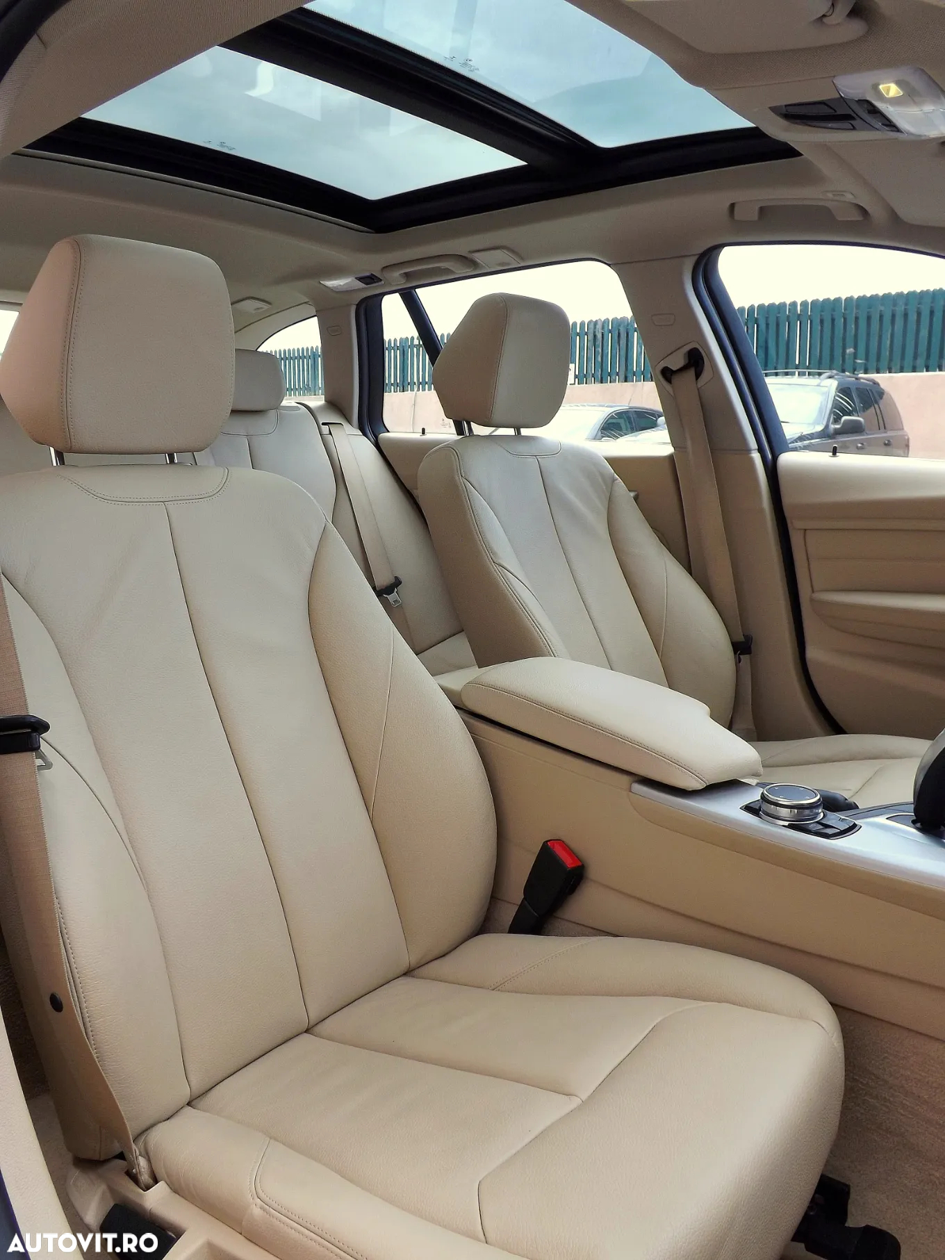 BMW Seria 3 320d Efficient Dynamic Edition Aut. Luxury Line - 7