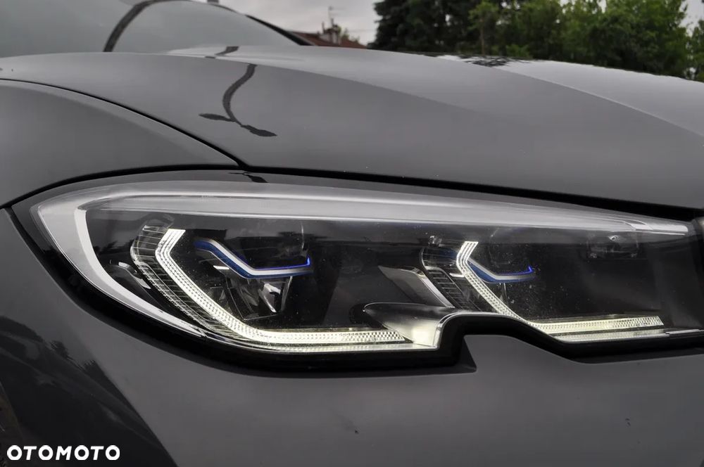 BMW Seria 3 330d Luxury Line sport - 8