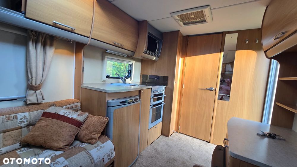 SWIFT CORNICHE - 20