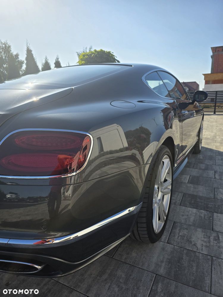 Bentley Continental GT - 13